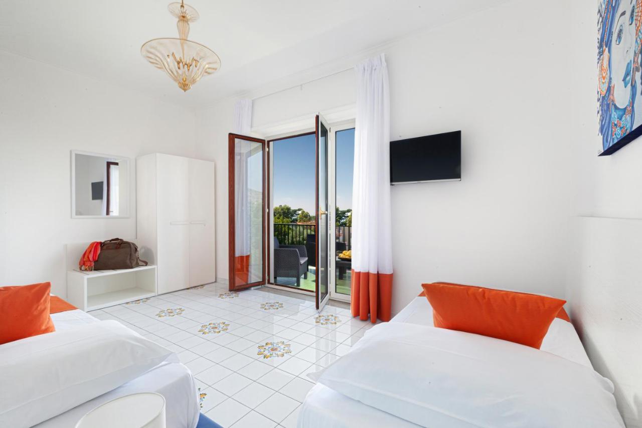 Estate4Home - Casa Maridea Sorrento Bagian luar foto