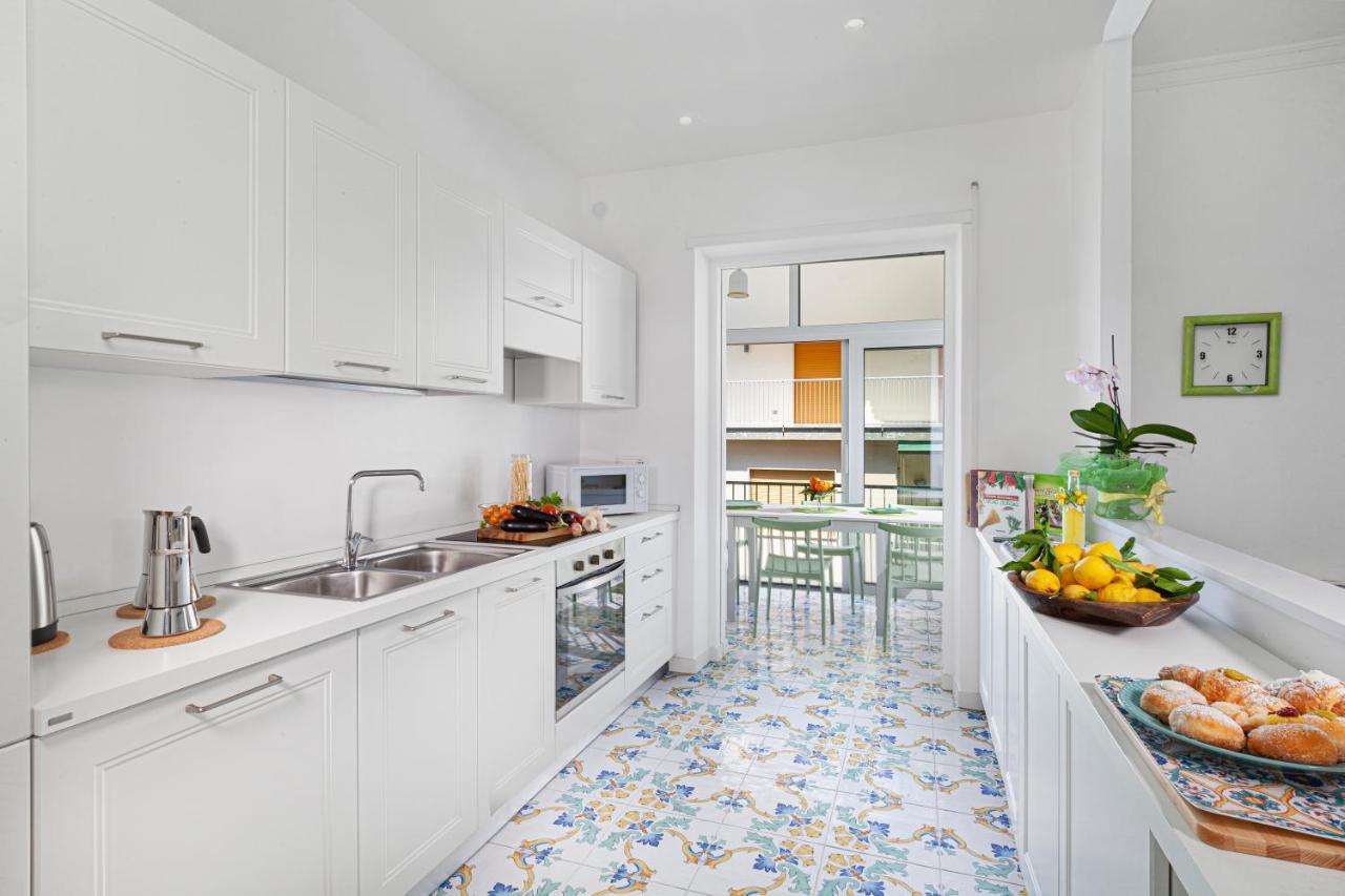 Estate4Home - Casa Maridea Sorrento Bagian luar foto
