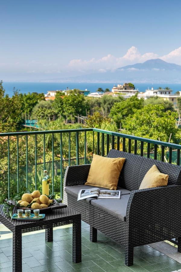 Estate4Home - Casa Maridea Sorrento Bagian luar foto